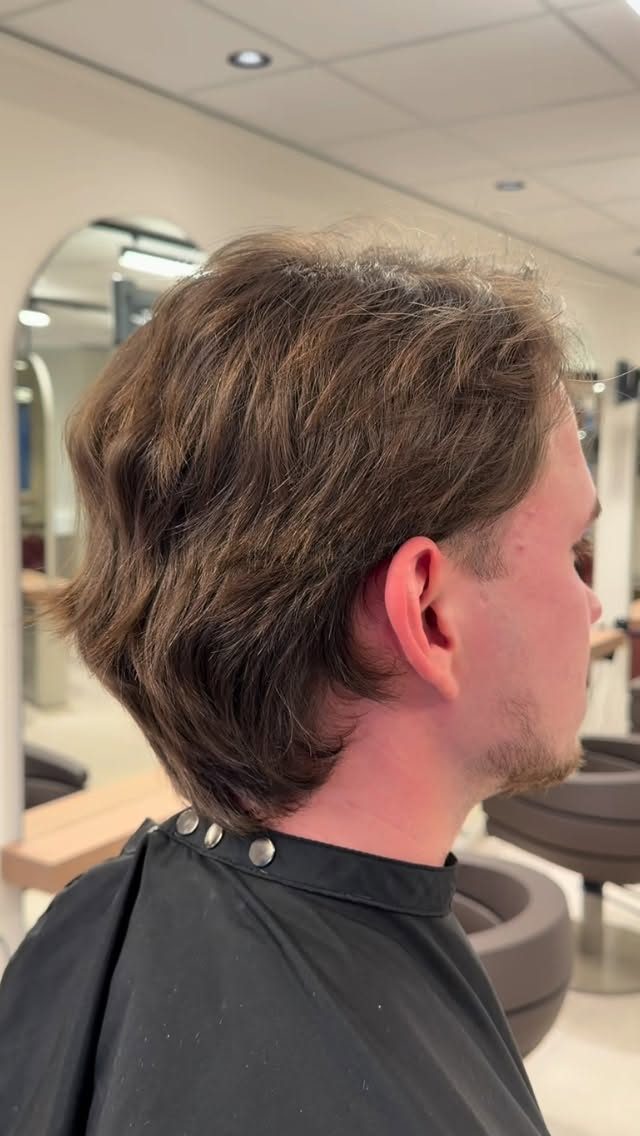 Instagram post from tenbergehairstylers. This post is in position 0.