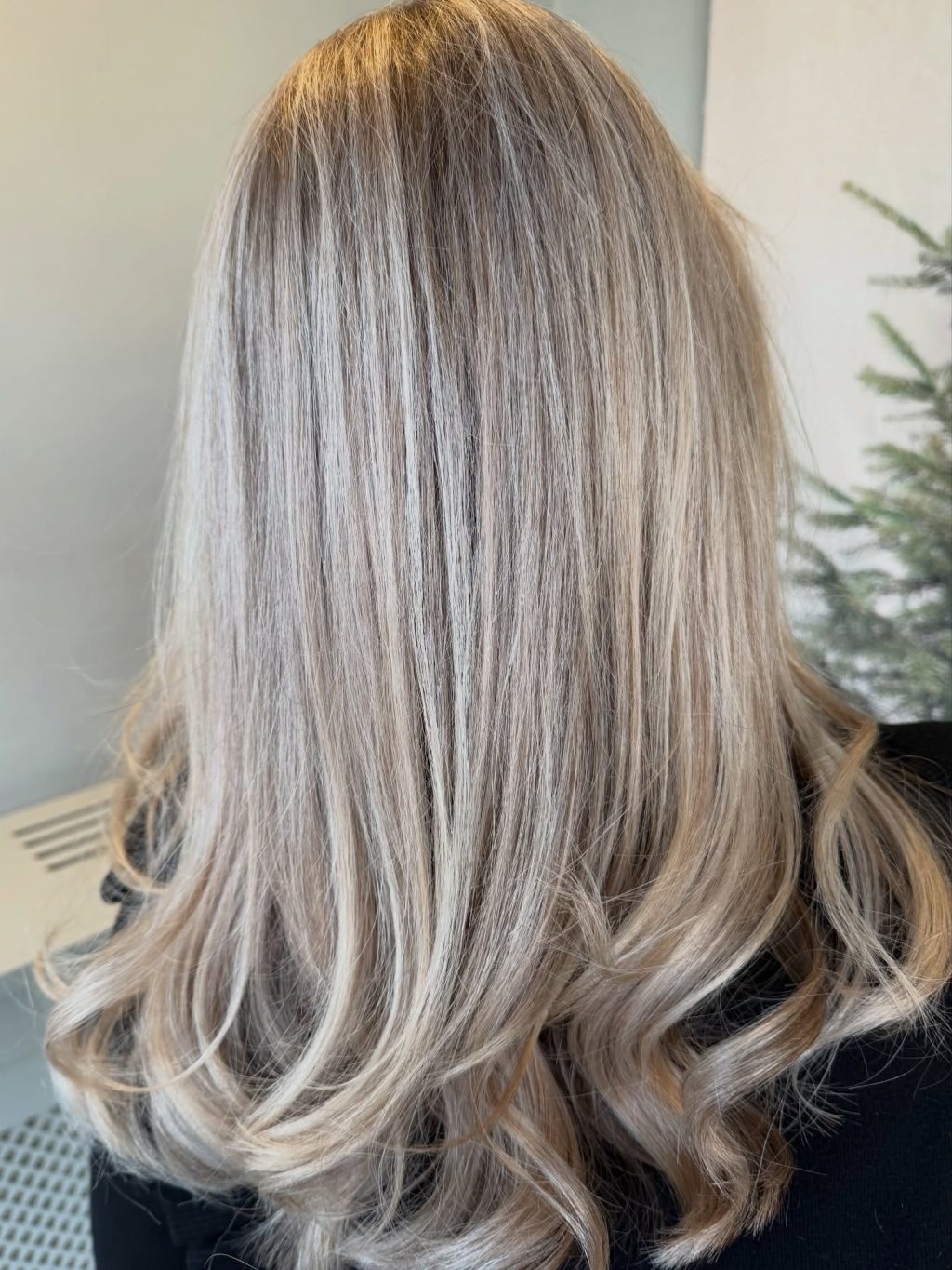 Instagram post from tenbergehairstylers. This post is in position 9.