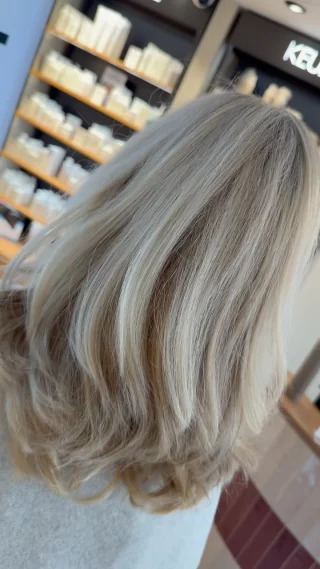 Instagram post from tenbergehairstylers. This post is in position 1.