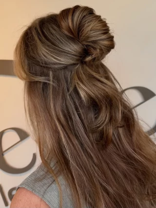 Instagram post from tenbergehairstylers. This post is in position 11.